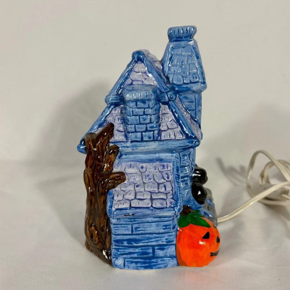 Vintage 1987 Casper Friendly Ghost Haunted House Ceramic Light Halloween Harvey